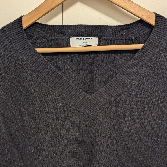 Old Navy Black V Neck Cozy Sweater - Pullover Sweatshirt - Picture 8 of 10